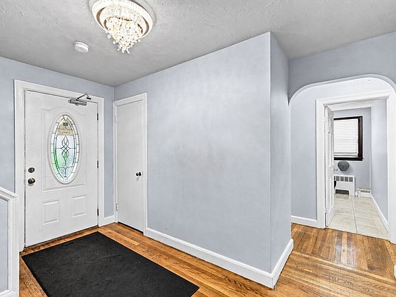 2nd image of 26 Beulah St
