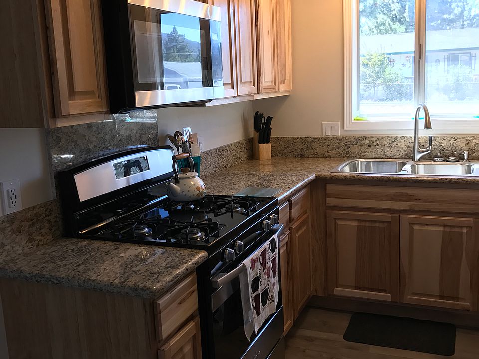 1st image of 751 W Country Club Blvd