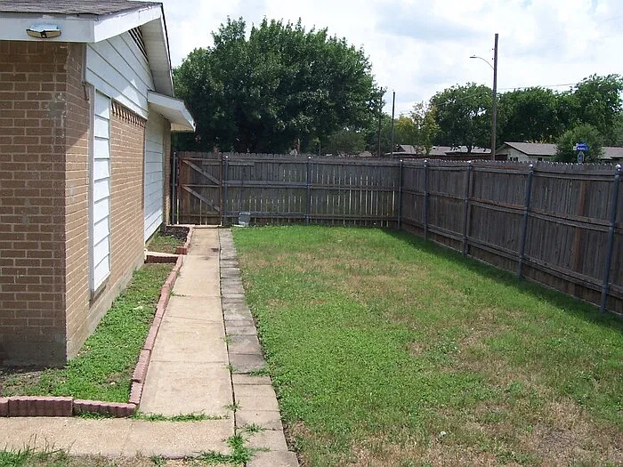 830 Wateka Way — Photo 19