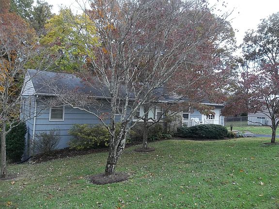3rd image of 1508 NE Bonita Dr