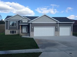 2892 20th Ave SE, Rochester, MN 55904