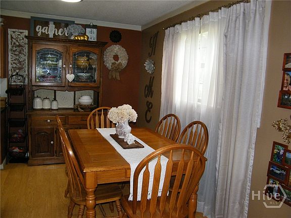 3rd image of 1203 Kendricks Road