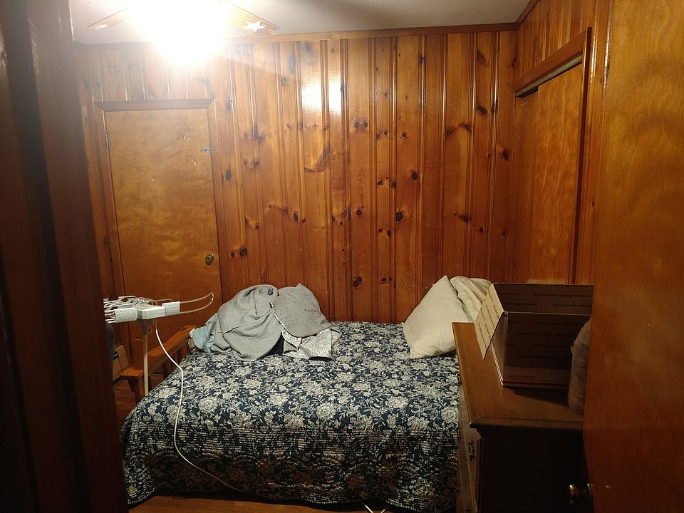 2nd image of 40 Charlrod Ave
