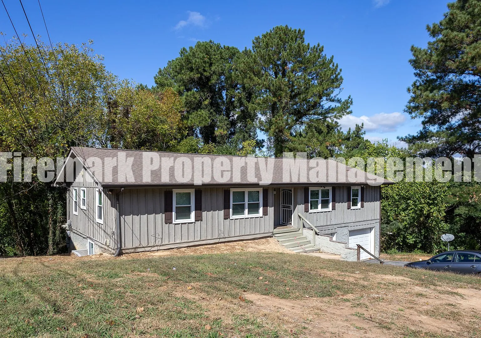 Three Bedroom Duplex in Washington Hills! — Photo 2