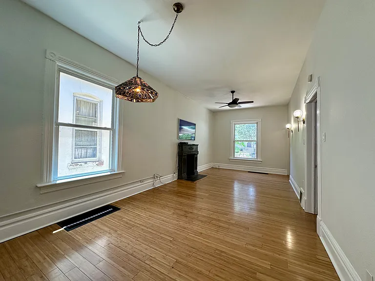 3318 N Gilpin St — Photo 4