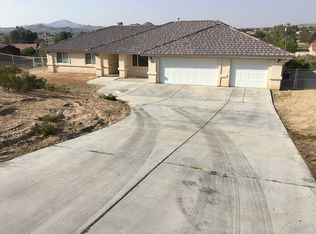 19120 Lenca Rd, Apple Valley, CA 92307