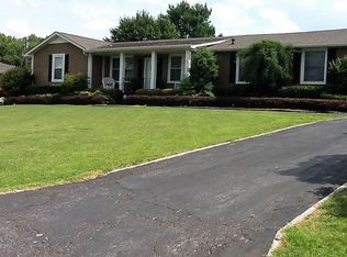 404 Lyle Ln, Dickson, TN 37055