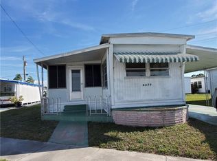 4877 Tri Par Dr, Sarasota, FL 34234