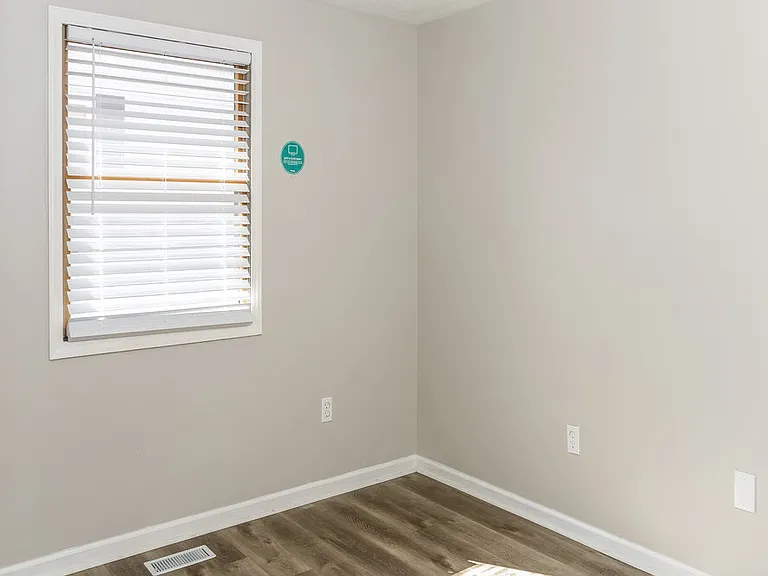 4448 Charlotte Rd — Photo 12