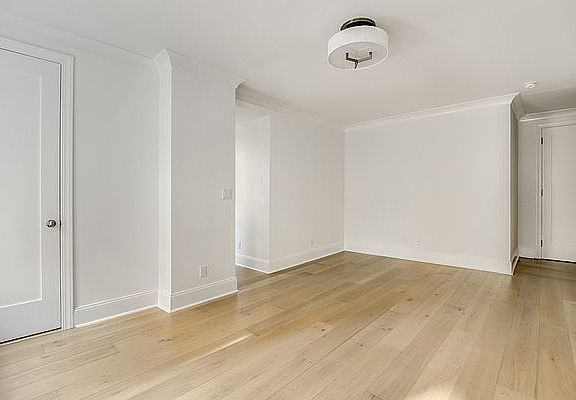 4th image of 220 W 24th St APT 3G