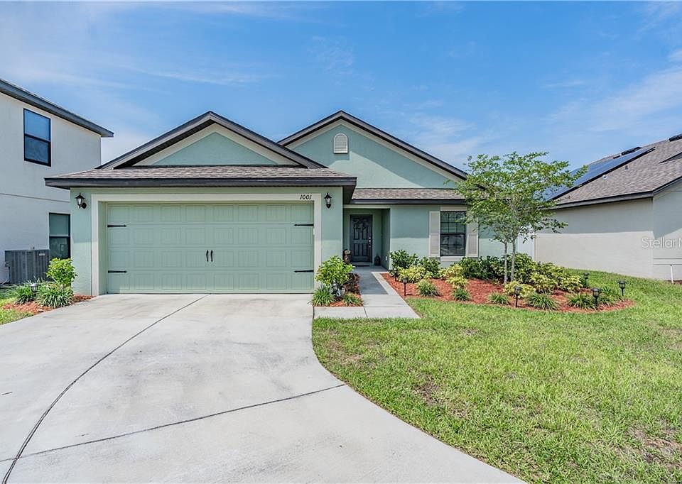 1st image of 1001 Woodlark Dr