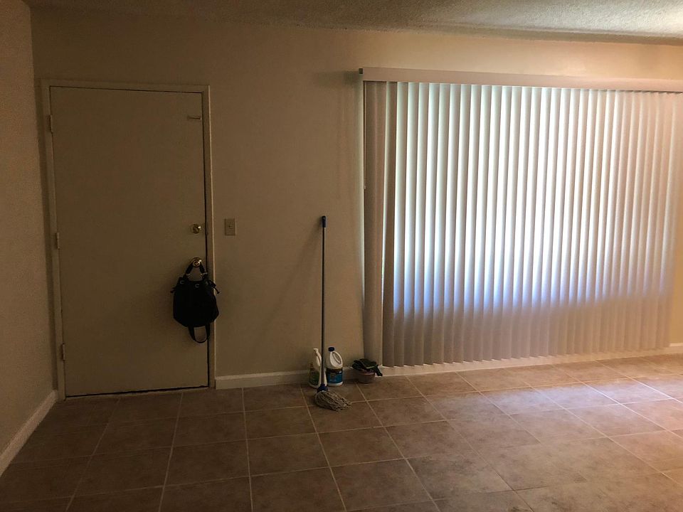 1st image of 845 N Marengo Ave APT 2