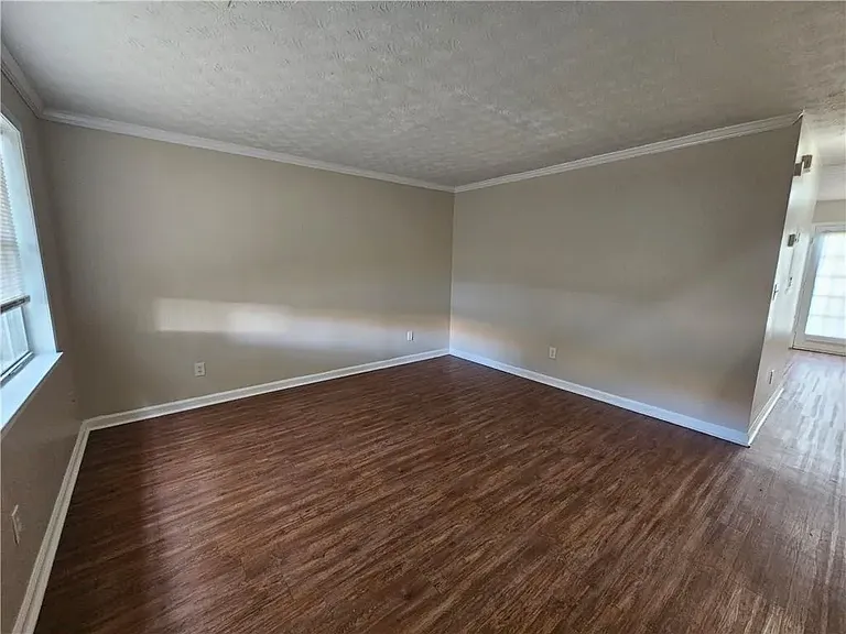 1743 Hunting Creek Dr SE — Photo 9