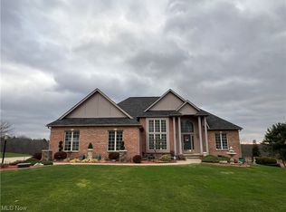 10179 Laurens Dr NE, Bolivar, OH 44612