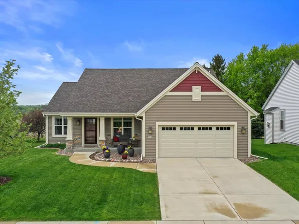 1716 Cloverview STREET, West Bend, WI 53095
