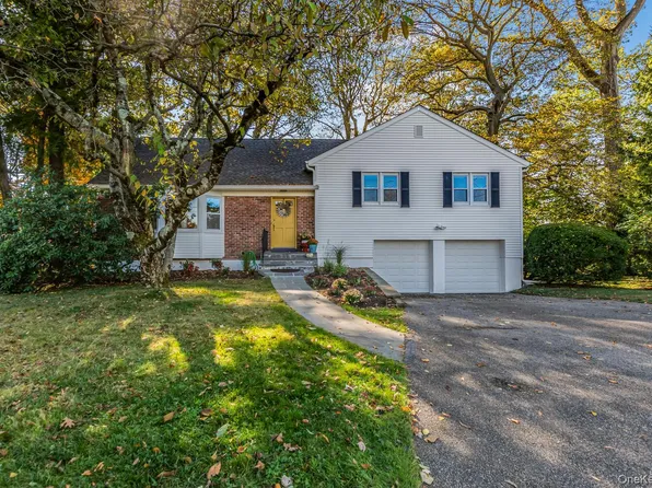 73 Hilary Circle, New Rochelle, NY 10804