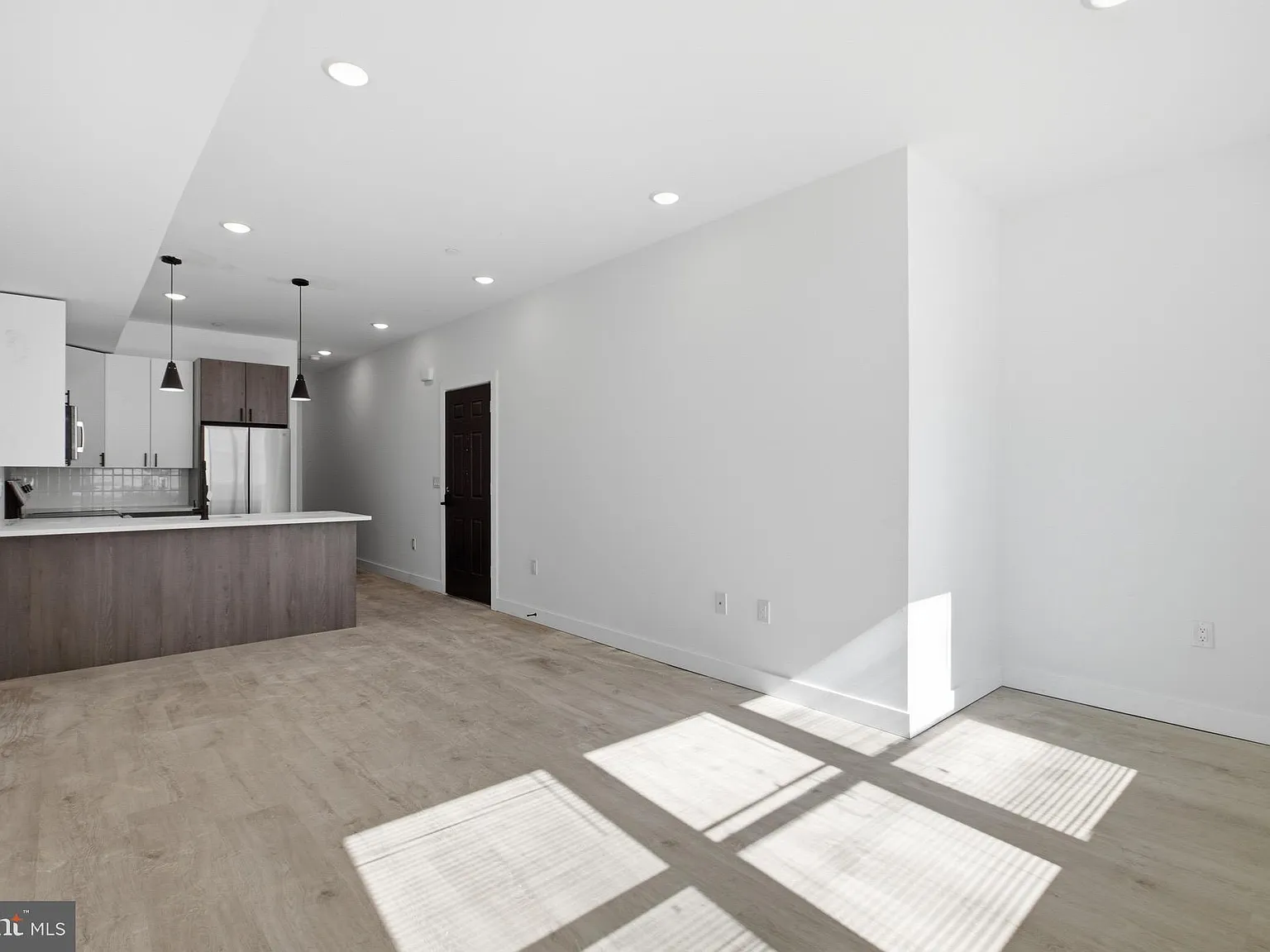 2 bed, 1.5 bath, $1,450 — Photo 4