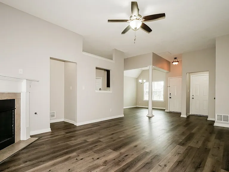 7959 Ridgedale Dr — Photo 6