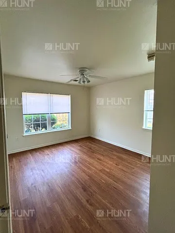 6032 Center Rd — Photo 7