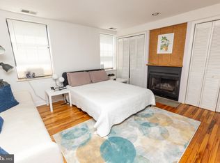 1915 Pemberton St #3, Philadelphia, PA 19146