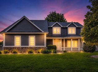 2106 SW Woodland Dr, Ankeny, IA 50023