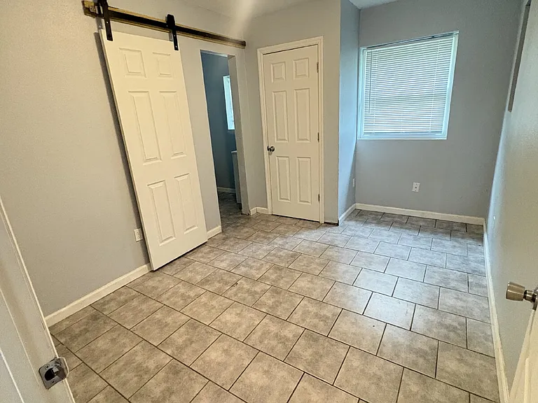 1717 Harris St #2 — Photo 11