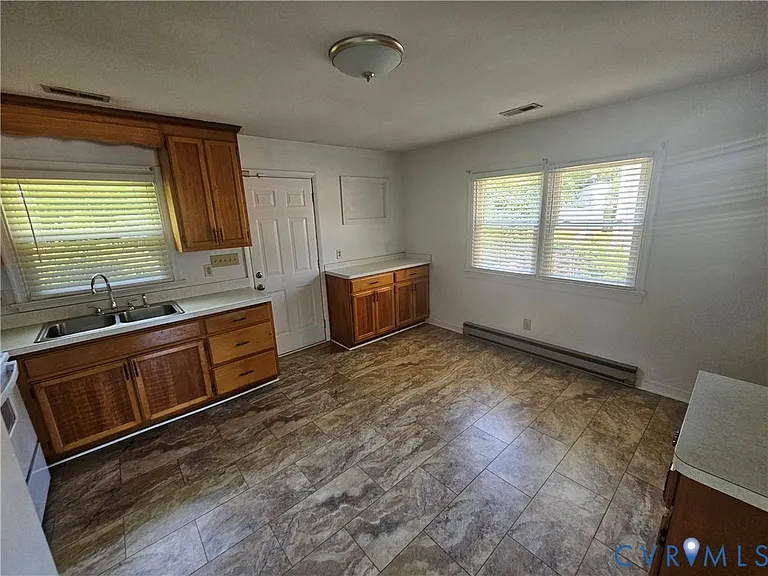 519 Smith Dr — Photo 7