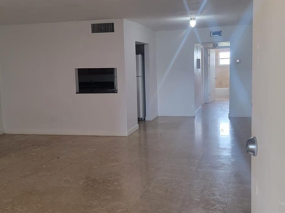 1st image of 1855 NE 121st St APT 27