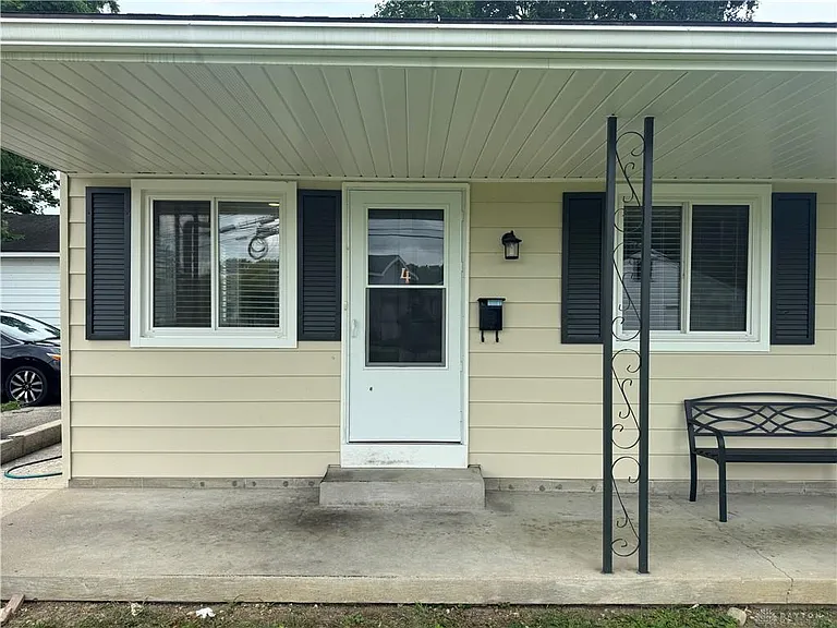 16 Chestnut St — Photo 1