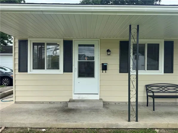 16 Chestnut St, Englewood, OH 45322