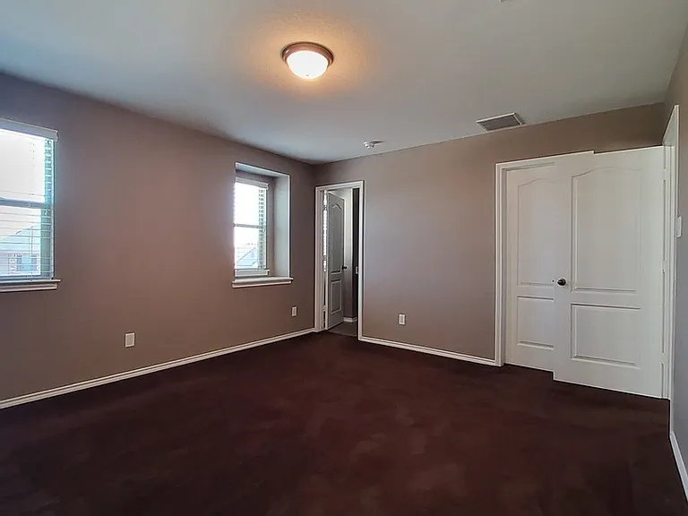 20223 Oak Panache — Photo 9