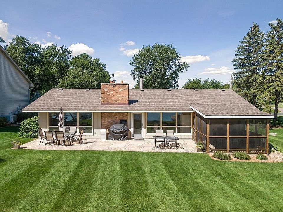 1st image of 24975 W Cedar Lake Dr