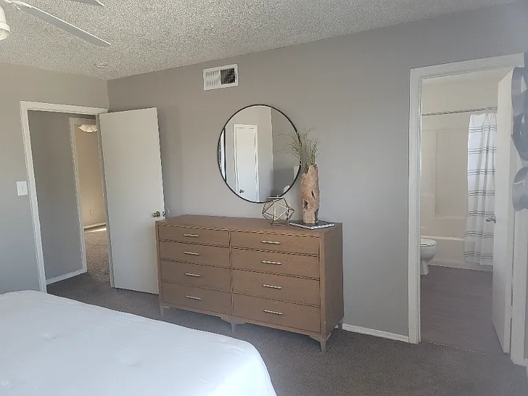 4038 Walnut Park Cir — Photo 6