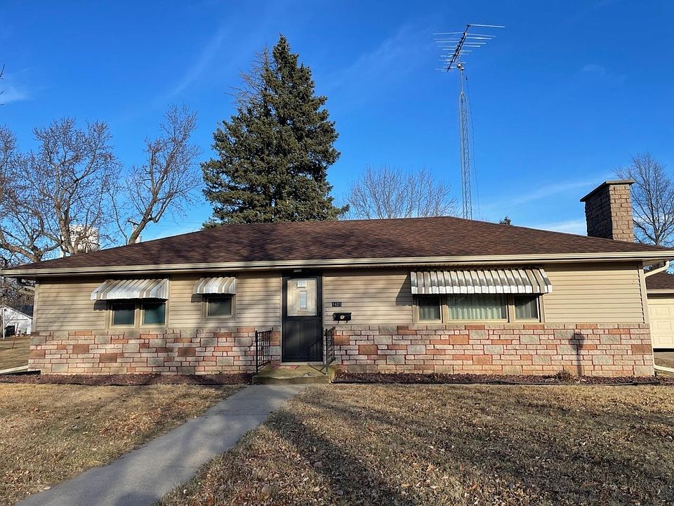 1st image of 1409 Bryant Ave