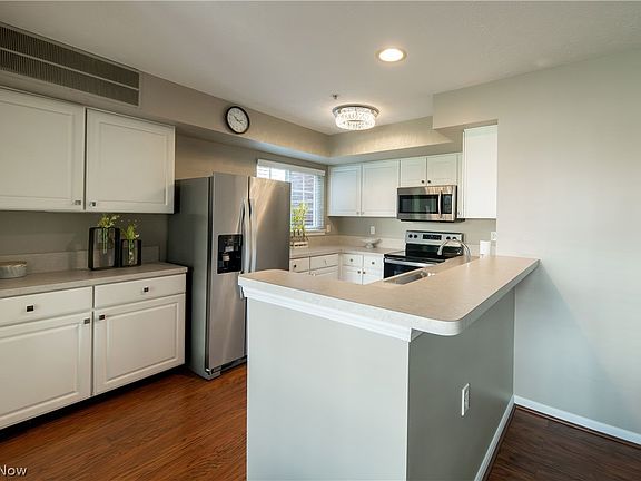 2nd image of 23003 Chandlers Ln APT 113