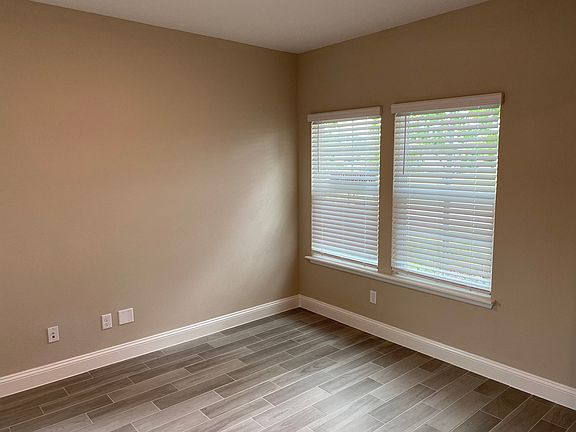 2nd image of 369 Broomsedge Cir