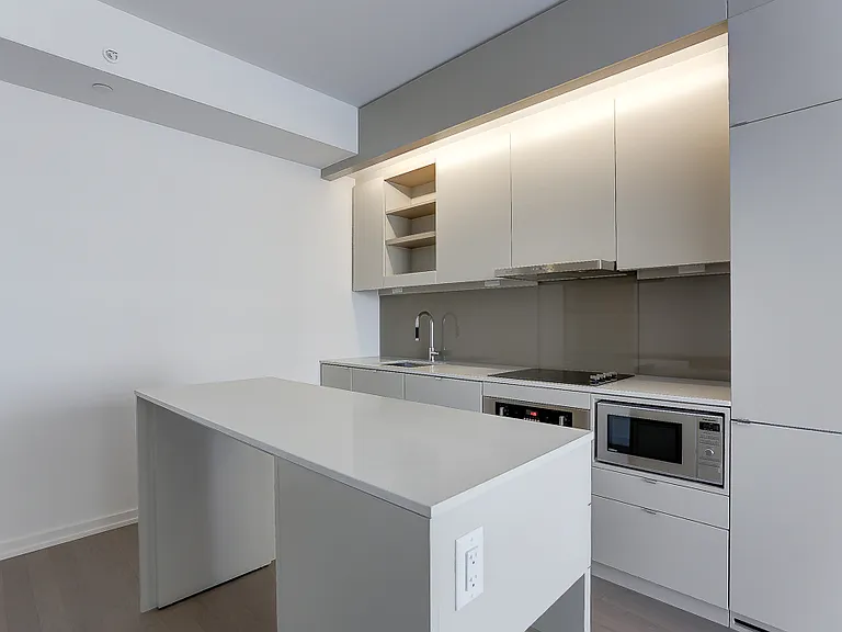 101 Peter St #1401 — Photo 8