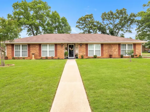 209 Cheryl St, Longview, TX 75604