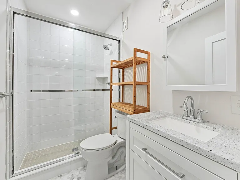 1017 Park Ave #G — Photo 13