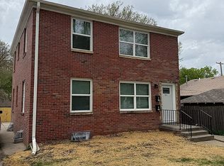 221 N 33rd St #1, Lincoln, NE 68503