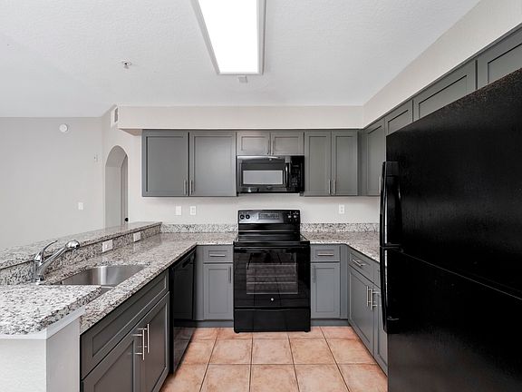 5th image of 7503 Atlantis Way #1206