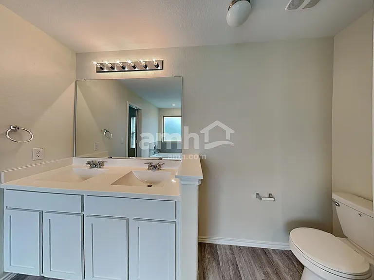10909 Rome Ave — Photo 14