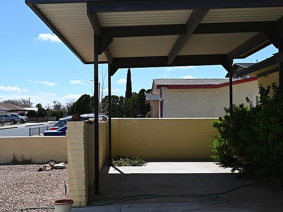 3rd image of 857 Loma Hermosa Dr NW