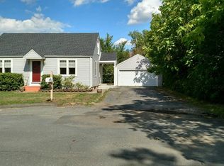 31 Victoria Ter, Ludlow, MA 01056