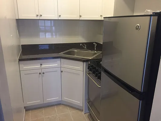 Rented by Joe Gotham LTD | media 16