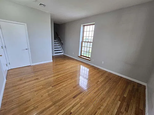 28 E Grand Ave #1B Photo 1