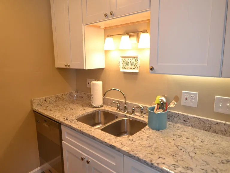 4815 Reading Rd #19 — Photo 3