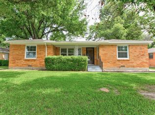 6212 Walnut Dr, Fort Worth, TX 76114