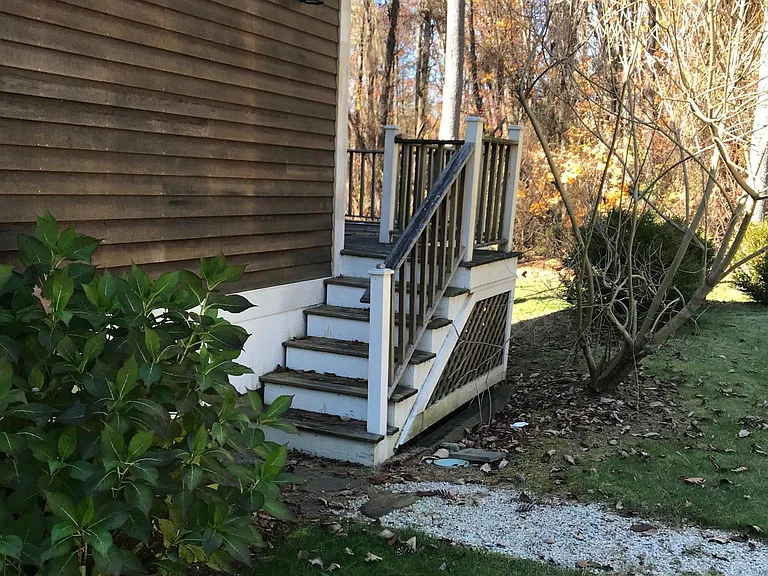 Deck entrance