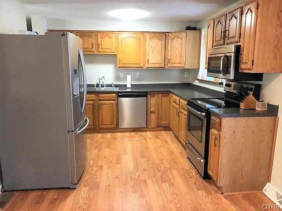 5th image of 7597 Aster Dr